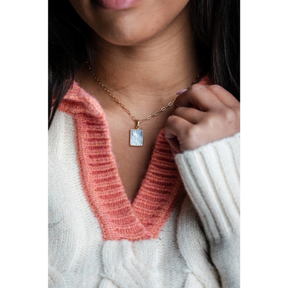 *Eva* Religious Pendant Necklace - Picture 6 of 6